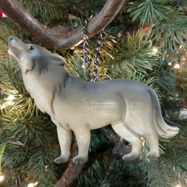 Wolf Howling Ornament Figurine